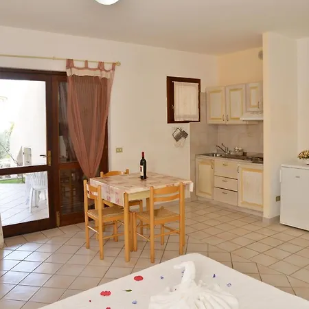 Lejlighedshotel Oltremare - Laconia *